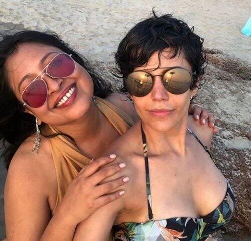 এই ছবিগুলি সম্প্রতি ইনস্টাগ্রামে শেয়ার করেছেন মন্দিরা