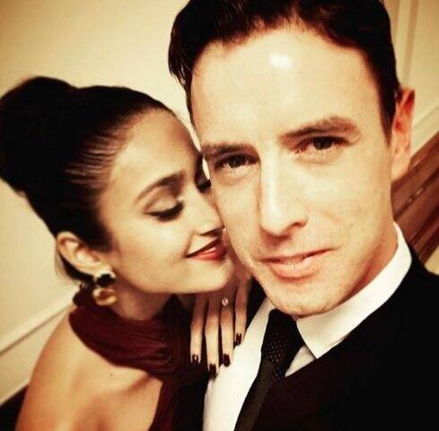 ইলিয়ানা ডিক্রুজ সোশ্যাল মিডিয়ায় তাঁর অস্ট্রেলিয় প্রেমিক অ্যান্ড্রু নিবোনের সঙ্গে বেশ কিছু রোমান্টিক ছবি শেয়ার করেছেন। পেশায় ফটোগ্রাফার অ্যান্ড্রুকে ইলিয়ানা সেরা স্বামী হিসেবে অভিহিত করেছেন।