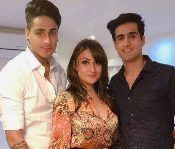 এখনও বিয়ে করেননি ঊর্বশী। (সব ছবি: ইন্সটাগ্রাম)