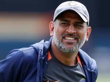 ধোনির আর্জির ভিত্তিতে আম্রপালি গ্রুপকে পেমেন্ট সংক্রান্ত তথ্য জানাতে নির্দেশ সুপ্রিম কোর্টের