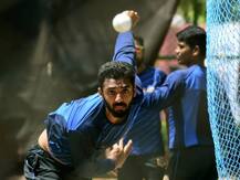 আঙুলের চোট, আইপিএল থেকে ছিটকে গেলেন বরুণ চক্রবর্তী