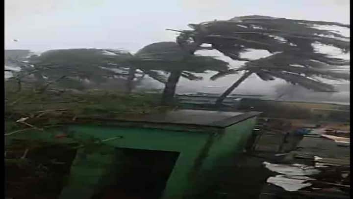 পুৃরীতে 'ফণী'র তাণ্ডব