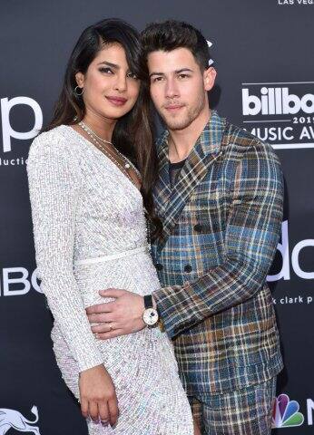 নিক-প্রিয়ঙ্কা।