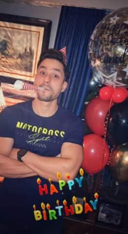  স্ত্রী, পরিবারের সঙ্গে জন্মদিন সেলিব্রেট করলেন কুণাল খেমু