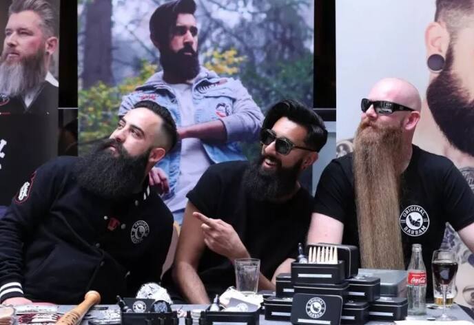 বিশ্ব গোঁফ-দাড়ি সংস্থা এই প্রতিযোগিতা আয়োজন করে