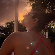 দেখুন প্রাক্তন ভারত সুন্দরী, অভিনেত্রী পূজা বাত্রাকে