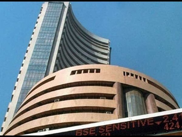 sensex-slumps-ahead-of-budget-nifty-tests বাজেটের দিন বাজার খুলতেই জোরালো পতন সেনসেক্স, নিফটির