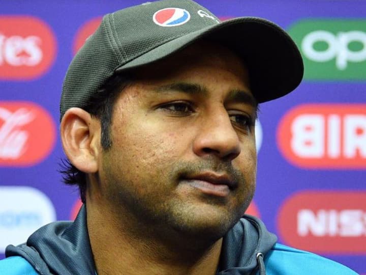 PCB Apologises For Posting Dance Video After Captain Sarfaraz Ahmeds Sacking সরফরাজকে বরখাস্ত করার পর পাক স্কোয়াডের নাচ, ভিডিও প্রকাশের জন্য অবশেষে ক্ষমা চাইল পিসিবি