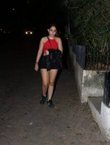 লাল ও কালো রঙের পোশাকে স্টাইলিশ আমির খানের মেয়ে ইরা খান