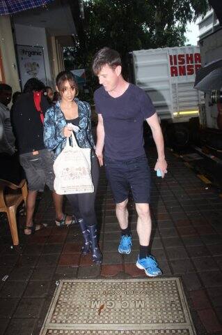 অভিনেত্রী ইলিয়ানা ডিক্রুজ ঘুরছিলেন তাঁর ব্রিটিশ বয়ফ্রেন্ডের সঙ্গে।