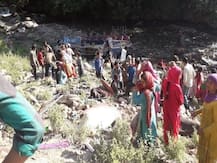 কিস্তোয়ারে মিনিবাস গড়িয়ে খাদে, মৃত অন্তত ২০, হৃদয়বিদারক, ট্যুইট প্রধানমন্ত্রীর