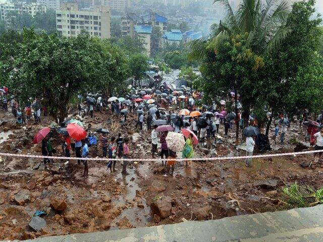 মুম্বইয়ে বর্ষণ বিপর্যয়: ১২ ঘন্টার লড়াই ব্যর্থ, দেওয়াল ভেঙে ধ্বংসস্তুপে আটক কিশোরীর নিথর দেহ উদ্ধার Mumbai Rains- 15-Yr-Old Girl Trapped Under Debris Dies, Malad Wall Collapse Death Toll Rises To 21 মুম্বইয়ে বর্ষণ বিপর্যয়: ১২ ঘন্টার লড়াই ব্যর্থ, দেওয়াল ভেঙে ধ্বংসস্তুপে আটক কিশোরীর নিথর দেহ উদ্ধার