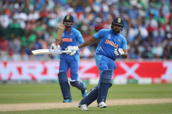 এদিন ১০৪ রান করে সৌম্য সরকারের বলে লিটন দাসের হাতে ক্যাচ দিয়ে ফেরেন রোহিত