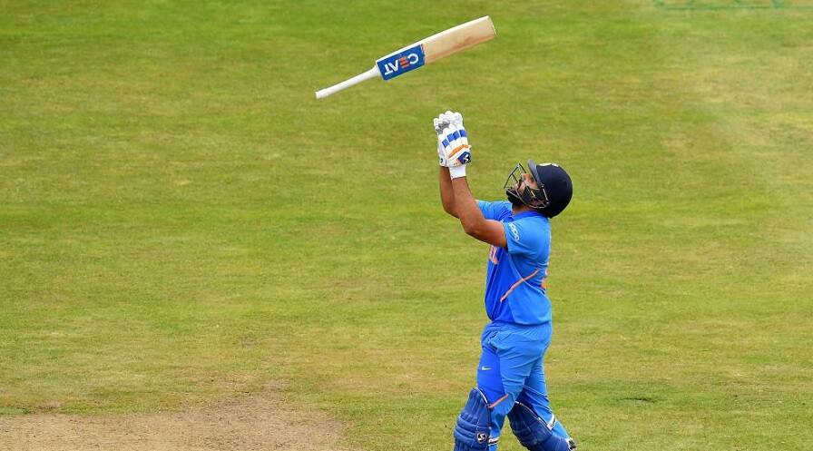 Rohit is the best ODI player around now, says Virat Kohli রোহিত বিশ্বের সেরা ওয়ান ডে ক্রিকেটার: বিরাট কোহলি