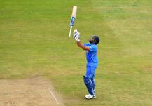 রোহিতের সামনে দুটি রেকর্ডের হাতছানি