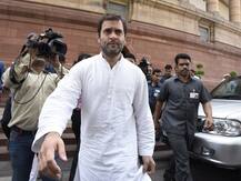 কর্নাটকের রাজনৈতিক সংকট ইস্যুতে লোকসভায় স্লোগান দিলেন রাহুল গাঁধী