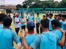 ছবিতে দেখুন: জাতীয় ক্রিকেট অ্যাকাডেমিতে অনূর্ধ্ব ১৯ ক্রিকেটারদের উদ্বুদ্ধ করলেন ধবন