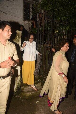 ছিলেন গৌরি খানের মা।