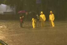 ছবিতে দেখুন, প্রবল বৃষ্টিতে জলমগ্ন মুম্বই, বিপর্যস্ত জনজীবন