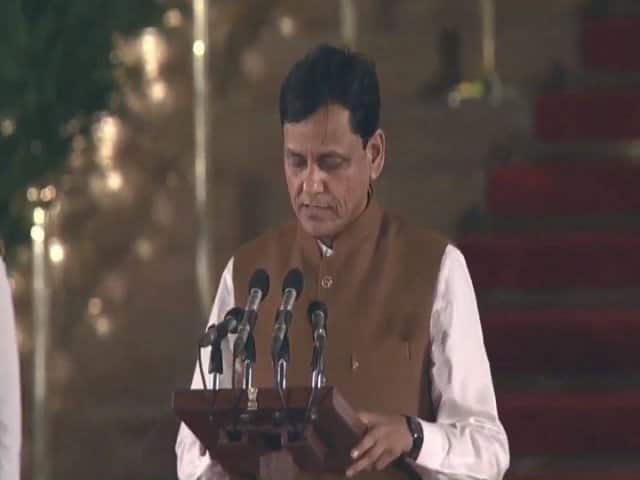 পশ্চিমবঙ্গের নাম বদলের জন্য সংবিধান সংশোধনের কোনও প্রস্তাব নেই, জানালেন স্বরাষ্ট্র প্রতিমন্ত্রী No proposal to amend Constitution to change name of W Bengal পশ্চিমবঙ্গের নাম বদলের জন্য সংবিধান সংশোধনের কোনও প্রস্তাব নেই, জানালেন স্বরাষ্ট্র প্রতিমন্ত্রী