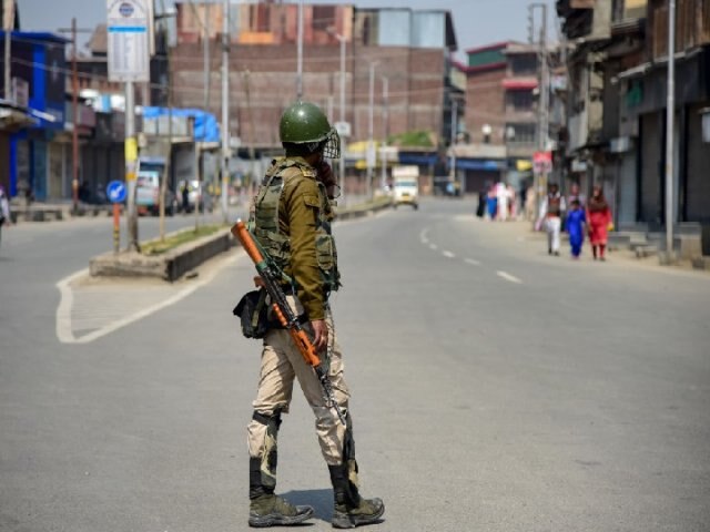 Restrictions in Jammu lifted, to continue in some places in Kashmir: J-K ADG জম্মুতে পুরোপুরি বিধিনিষেধ উঠল, বহাল থাকবে কাশ্মীরের কিছু এলাকায়, জানালেন এডিজি