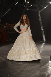 মার্জার সরণীতে সারা আলি খান, ইব্রাহিম ও কার্তিক আরয়ানের মজাদার প্রতিক্রিয়া, ছবি ভাইরাল