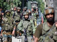 পুঞ্চে পাকিস্তানি বাহিনীর প্রচন্ড শেলিংয়ে জখম ১০ দিনের বাচ্চার মৃত্যু, আহত বাবা, মা-ও