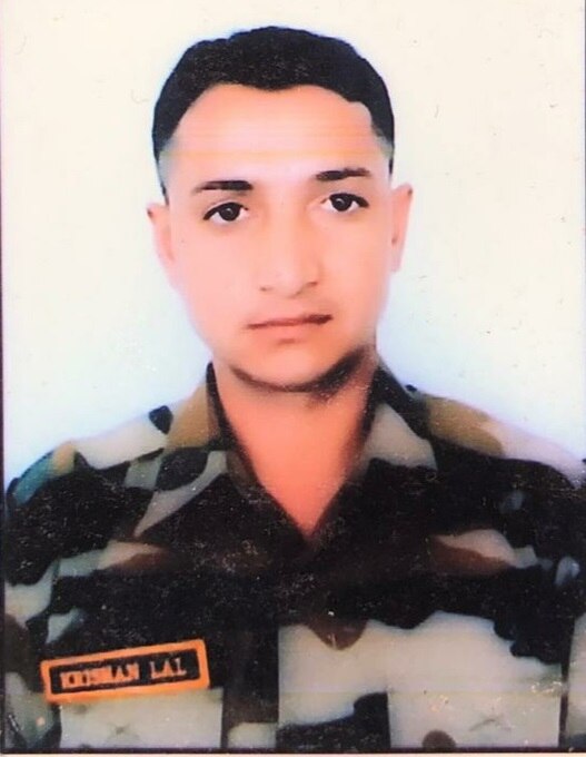Soldier killed as Pak violates ceasefire along LoC in J&K's Rajouri রজৌরিতে বিনা প্ররোচনায় পাক সেনার সংঘর্ষ বিরতি লঙ্ঘন, হত সেনা জওয়ান
