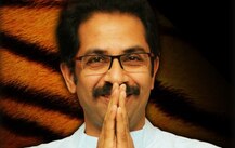 জম্মু-কাশ্মীরের বিশেষ মর্যাদা প্রত্যাহার, ‘ভারত প্রকৃত অর্থে স্বাধীন হল’, সংবিধানের ৩৭০ ধারা রদে মন্তব্য শিবসেনা প্রধানের