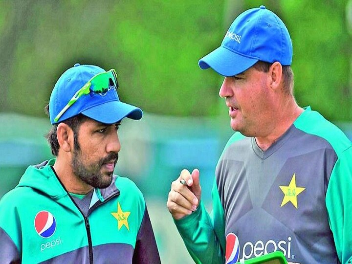 PCB Ends Association with Pakistan Head Coach Arthur & Support Staff চুক্তির মেয়াদ বাড়ানো হবে না, জানিয়ে দিল পিসিবি, অত্যন্ত হতাশ হলাম, প্রতিক্রিয়া মিকি আর্থারের