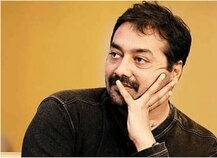 অভিনেত্রী বিশেষ সুবিধা চেয়েছিলেন, ও নাকচ করেছিল পুরনো ঘটনার কথা উল্লেখ করে অনুরাগের পাশে দাঁড়ালেন সহকারী জয়দীপ
