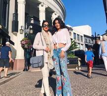 আজ শ্রীদেবীর জন্মদিন, ইনস্টাগ্রামে মায়ের ছবি দিলেন জাহ্নবী