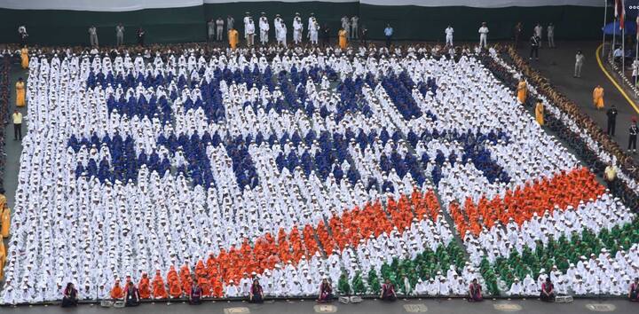 লালকেল্লা থেকেই নরেন্দ্র মোদি দেশের সামরিক ক্ষেত্রে নতুন পদের ঘোষণা করেন। 