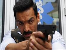 প্রথম দিনেই বক্স অফিসে সাড়ে চোদ্দ কোটির ওপর রোজগার করল বাটলা হাউস, লড়াই চলছে মিশন মঙ্গল-এর সঙ্গে