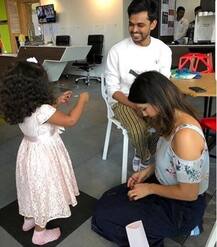 দেখুন! সানি লিওন ও তাঁর ছেলেমেয়েদের রাখিবন্ধন