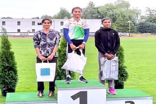 দেড় মাসের মধ্যে ষষ্ঠ সোনা জয় হিমার, চেক প্রজাতন্ত্রে স্বর্ণপদক আনাসেরও Hima wins gold in 300m in Czech Republic দেড় মাসের মধ্যে ষষ্ঠ সোনা জয় হিমার, চেক প্রজাতন্ত্রে স্বর্ণপদক আনাসেরও