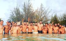 টেস্ট চ্যাম্পিয়নশিপে নামার আগে অ্যান্টিগায় ভারতীয় দলের সমুদ্রস্নান, ছবি পোস্ট বিরাটের