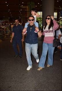 ছবিতে দেখুন: ছেলে তৈমুরকে নিয়ে লন্ডন থেকে দেশে ফিরলেন সইফ-করিনা