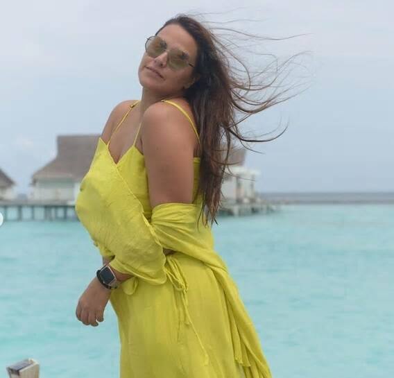 ২০০২ সালে মিস ইন্ডিয়া হন নেহা।