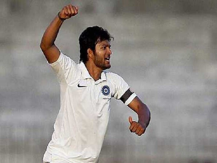 Jalaj Saxena Scales Rare Milestone in first-class cricket to Join Elite Group of Cricketers প্রথম শ্রেণির ক্রিকেটে কপিল, লালা অমরনাথের সঙ্গে একই সারিতে, তারপরেও জাতীয় দলে নেই জলজ সাক্সেনা