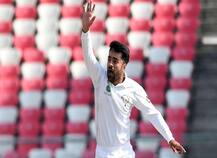 টেস্টে সর্বকনিষ্ঠ অধিনায়কের রেকর্ড গড়ার পথে রশিদ