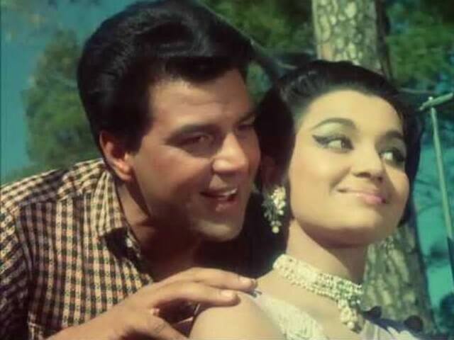 আশা পারেখের সঙ্গে শ্যুটিংয়ের আগে কষে পেঁয়াজ খেয়েছিলেন, ধর্মেন্দ্রর স্মৃতিচারণ