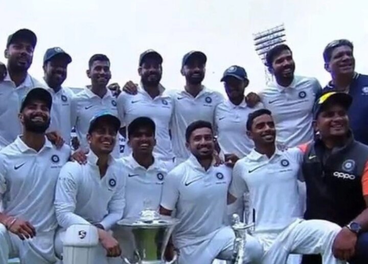 Duleep Trophy 2019, Wakhare, Easwaran Star as India Red Win the Tourney জয়ের নায়ক অভিমন্যু ঈশ্বরণ, ইন্ডিয়া গ্রিনকে ইনিংস ও ৩৮ রানে হারিয়ে দলীপ ট্রফি জয়ী ইন্ডিয়া রেড