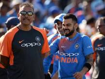 নতুন চুক্তিতে ভারতীয় দলের হেড কোচ শাস্ত্রীর বেতন বাড়ছে অনেকটাই