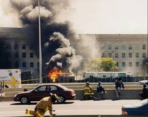 ওয়াল ট্রেড সেন্টার হামলার ১৮ বছর: ফিরে দেখা ভয়াবহতার ছবি