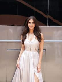 দেখুন! বাণী কপূরের সঙ্গে হৃতিক ওয়ার ছবির প্রচারে ব্যস্ত