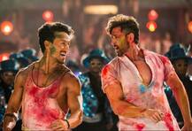 ‘ওয়ার’ ছবির রোমহর্ষক অ্যাকশন দৃশ্য, ৩০০ ফুট উচ্চতা থেকে ঝাঁপ হৃতিক-টাইগারের