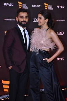 দেখুন! এক মঞ্চে বিরাট-অনুষ্কা, যুবরাজ-হ্যাজেল, প্রিয়ঙ্কা চোপড়া