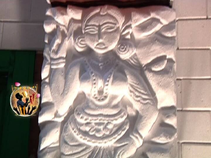 জপুর ব্যায়াম সমিতি- এক পুরনো রাজবাড়ির আদলে তৈরি হচ্ছে জপুর ব্যায়াম সমিতির মণ্ডপ। প্রতিমা এখানে সাবেকি। উদ্যাক্তাদের আশা পুরনো দিনের পুজোর আবহের নস্ট্যালজিয়া মুগ্ধ করবে দর্শকদের।