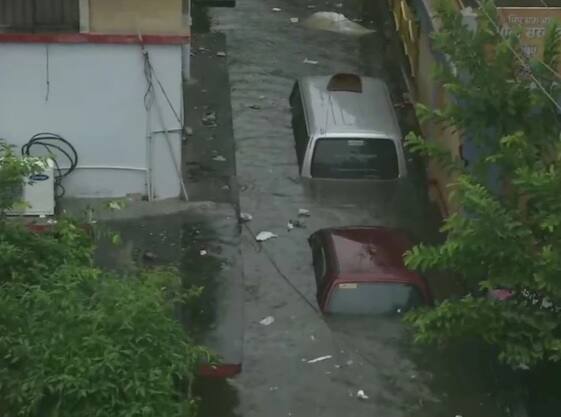 বিহারের বন্যা পরিস্থিতি নিয়ে উদ্বেগ প্রকাশ করেছেন কংগ্রেসের অন্তর্বর্তী সভানেত্রী সনিয়া গাঁধী। তিনি কেন্দ্রীয় সরকারকে রাজ্য সরকারের পাশে দাঁড়ানোর আর্জি জানিয়েছেন। ছবি সৌজন্যে এএনআই 